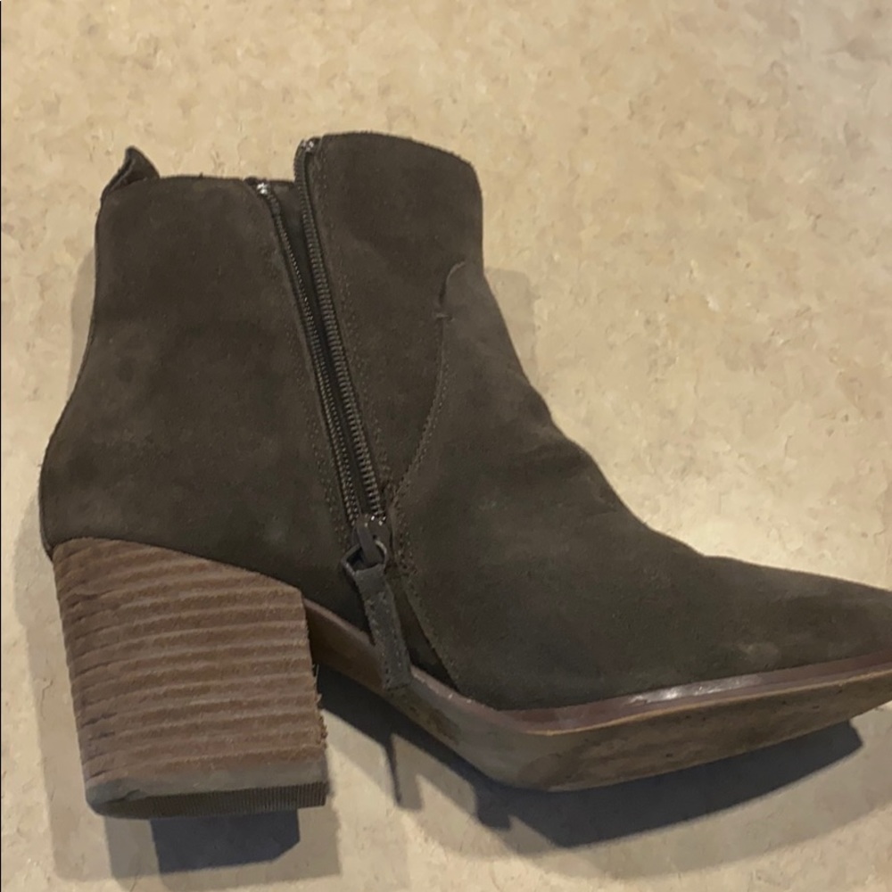 Ankle booties - Picture 3 of 5
